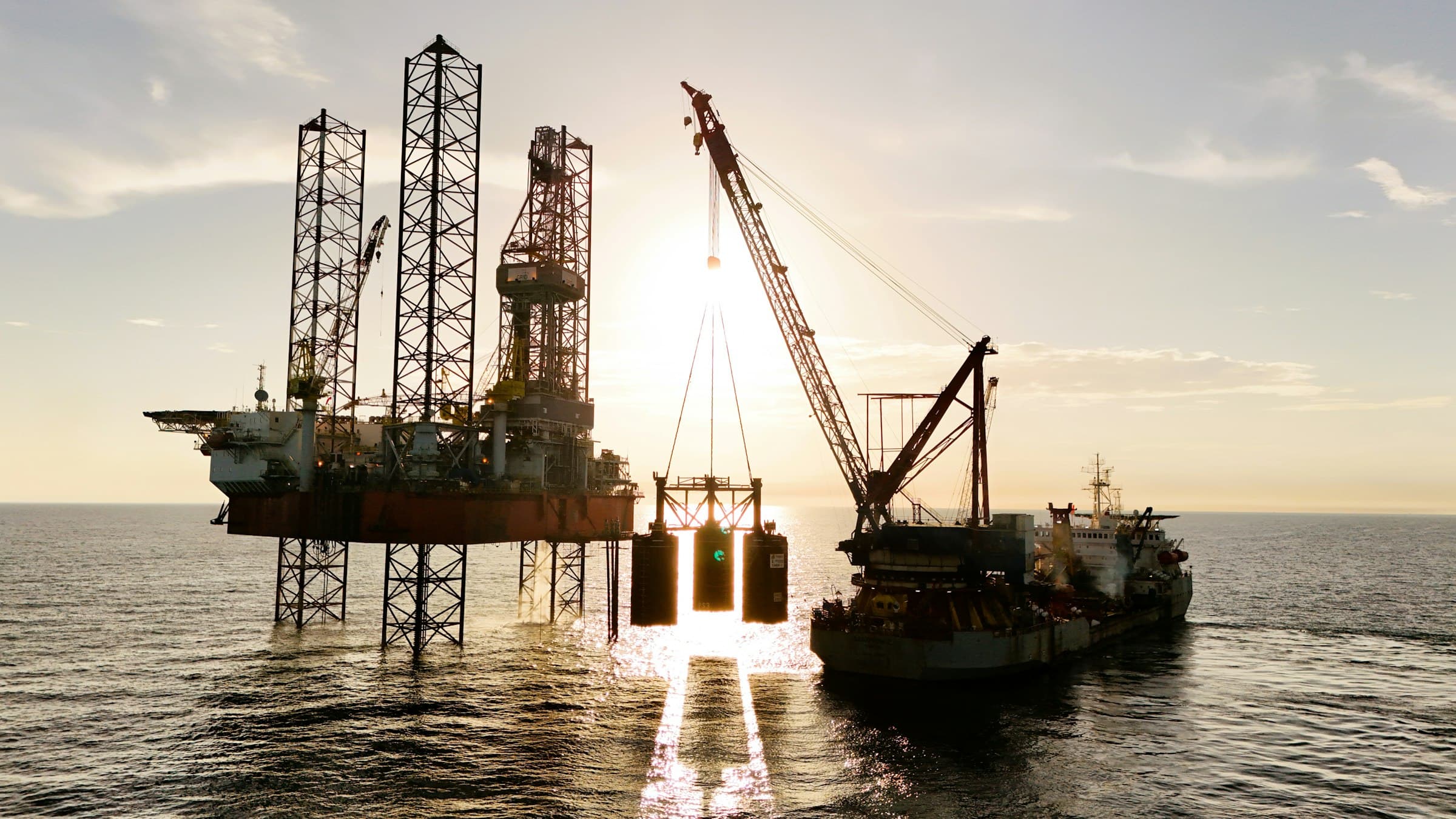 Offshore oil platform